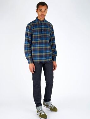 Fjallraven "Singi_ Flannel Button Down  Shirt Size Medium